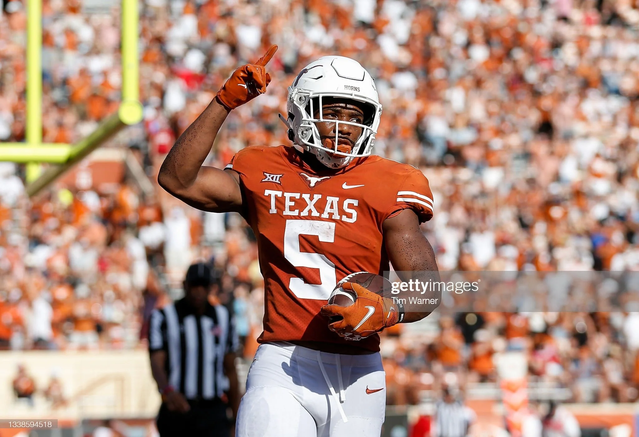 CFB: EVERY FBS TEAMS "PLAYER TO WATCH" IN 2021 (PART 4)