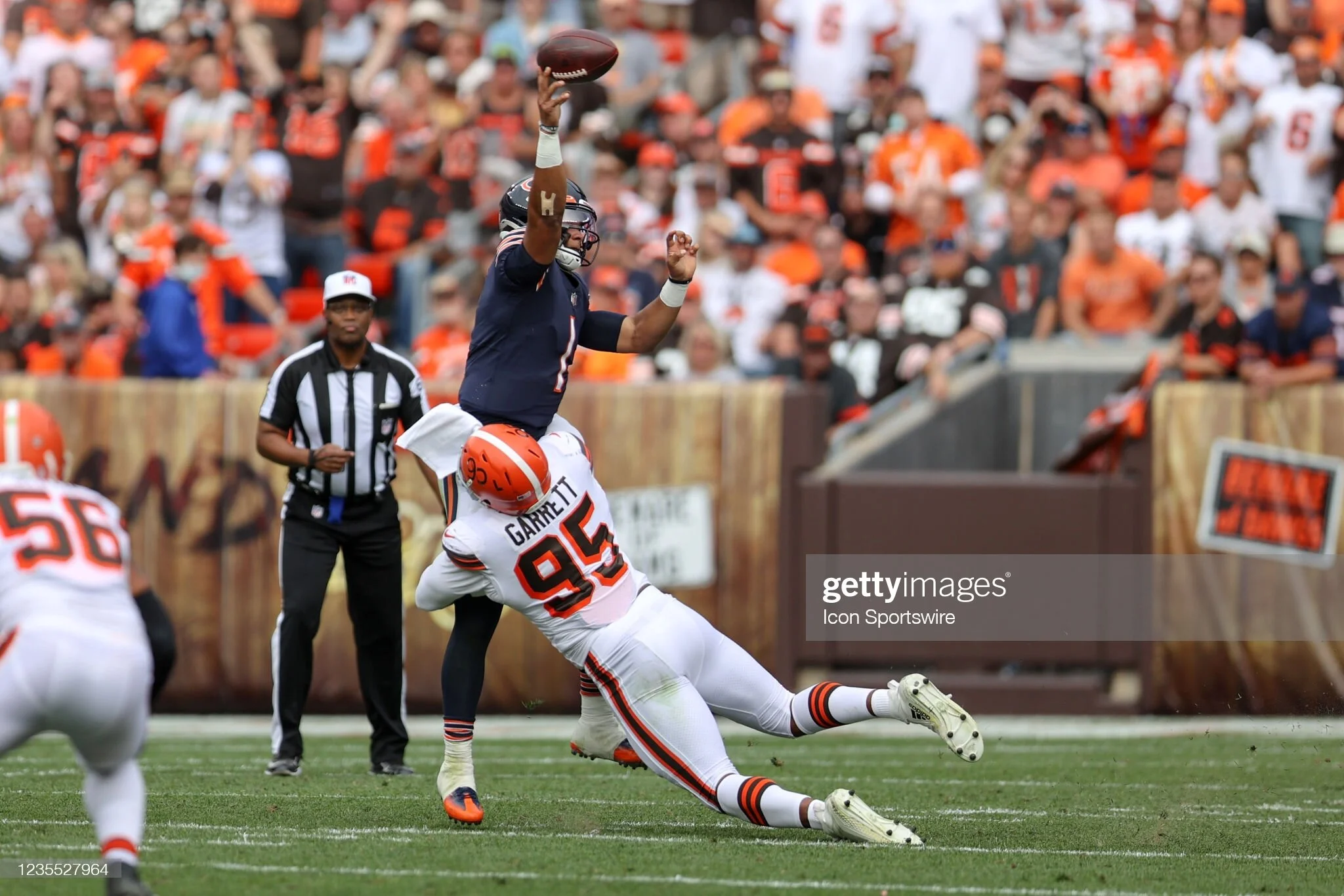 Myles Garrett and the Browns Stomp on the Bears in Fields’ Debut