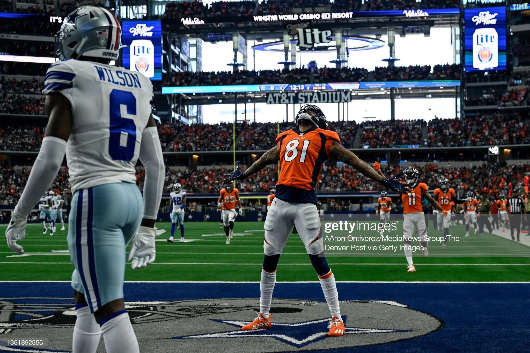 Broncos Stymie Cowboys Offense to Move to 5-4