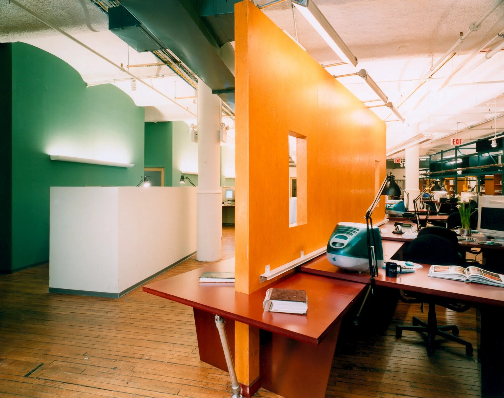 04 oxygen.09.orange.wall.jpg