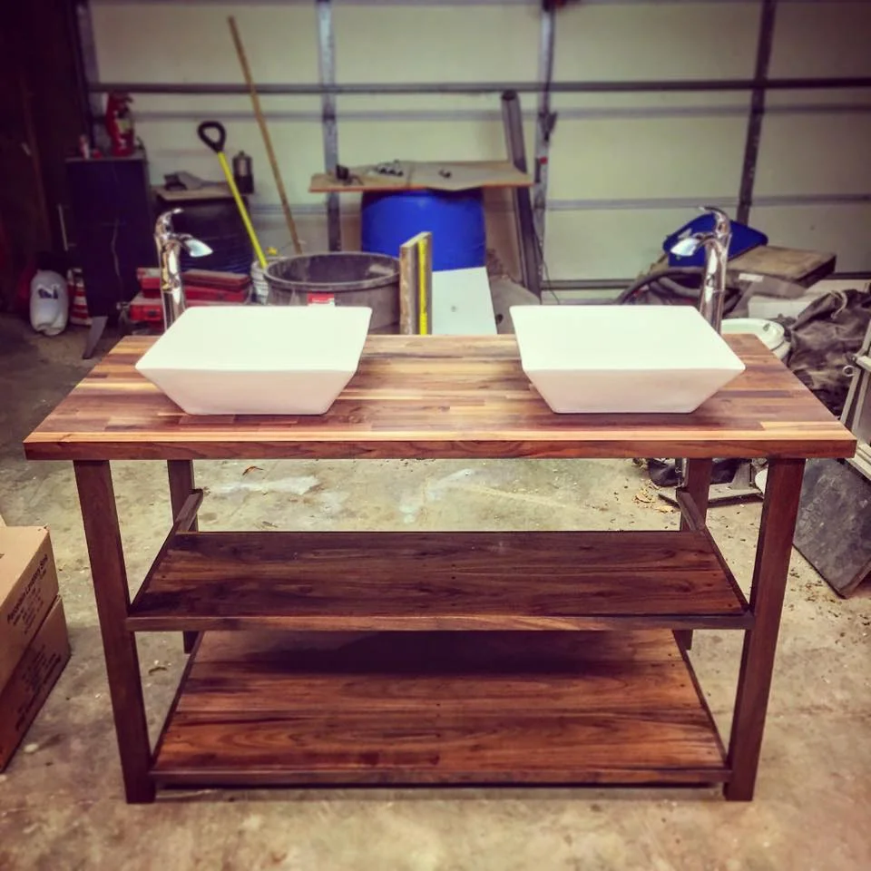 vanity with duel sinks.jpg