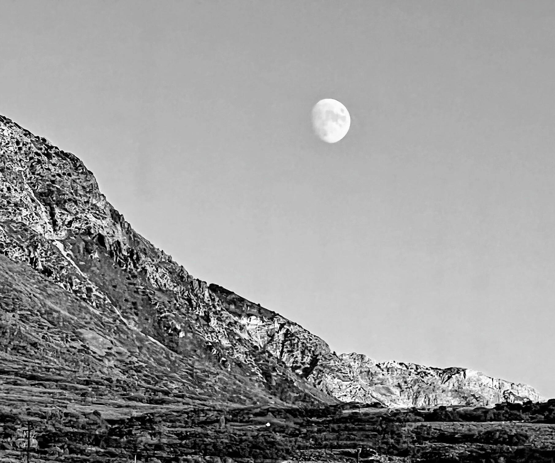  Moon over Utah 