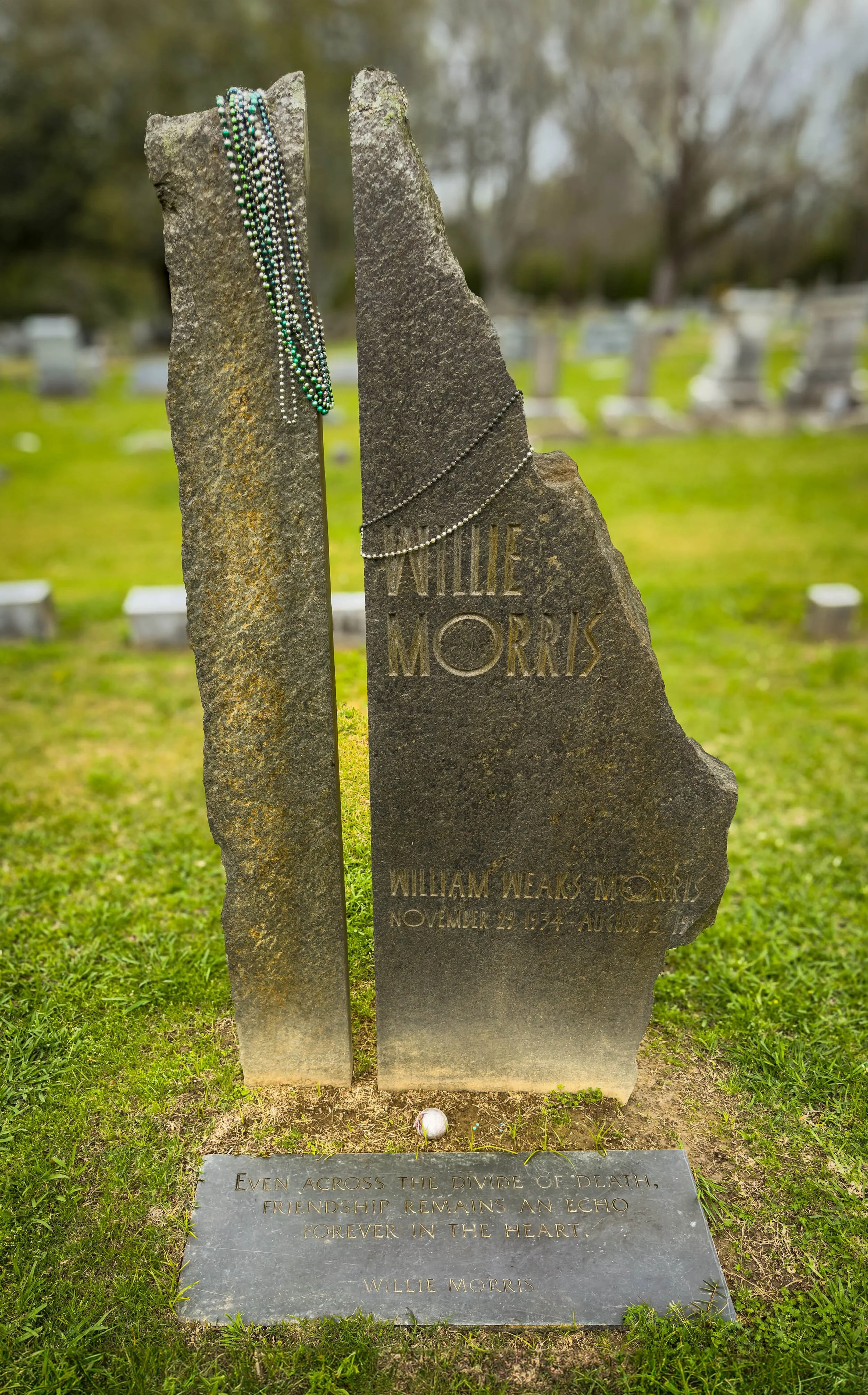  Willie Morris' grave.  Yazoo City 2024   