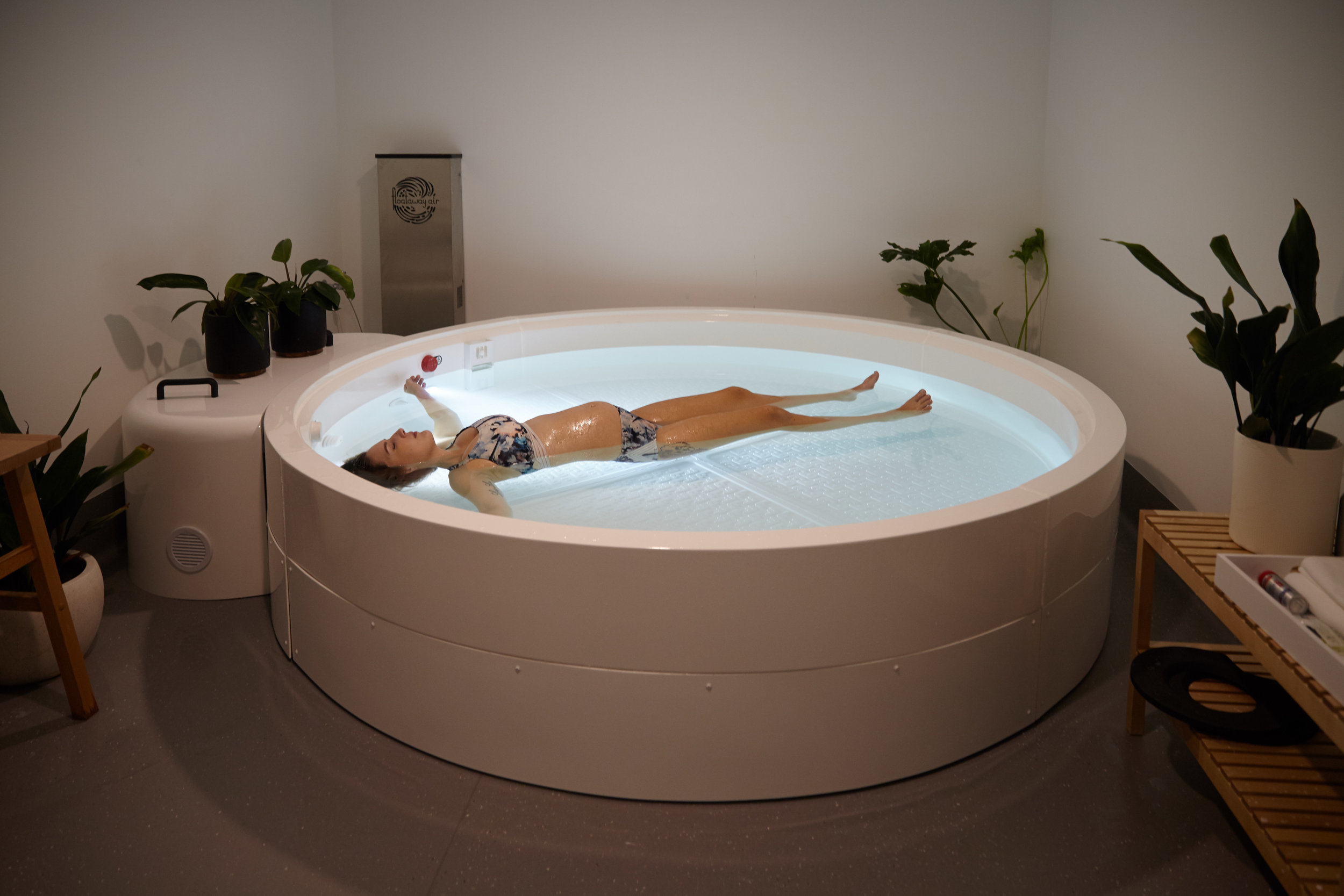 115_CLEAR MIND_floats and interiors.jpg