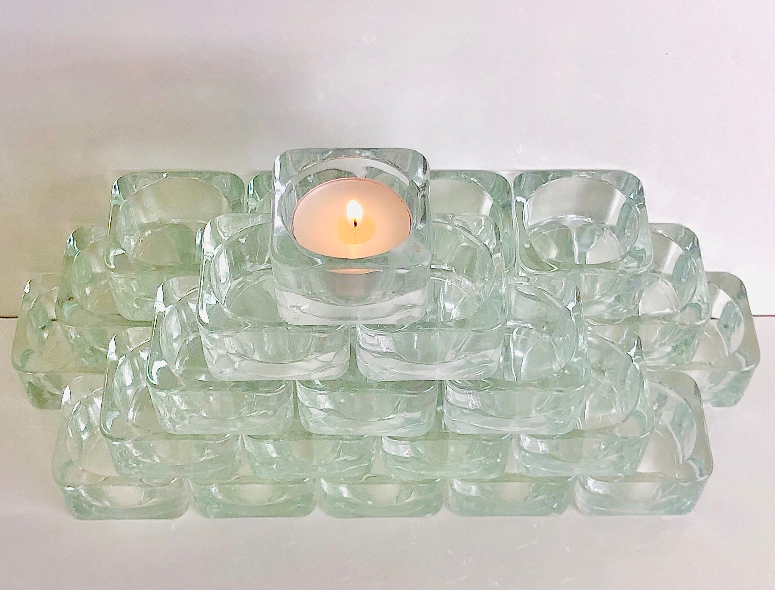 E61DC193-D579-457A-AB40-0D0123757E05