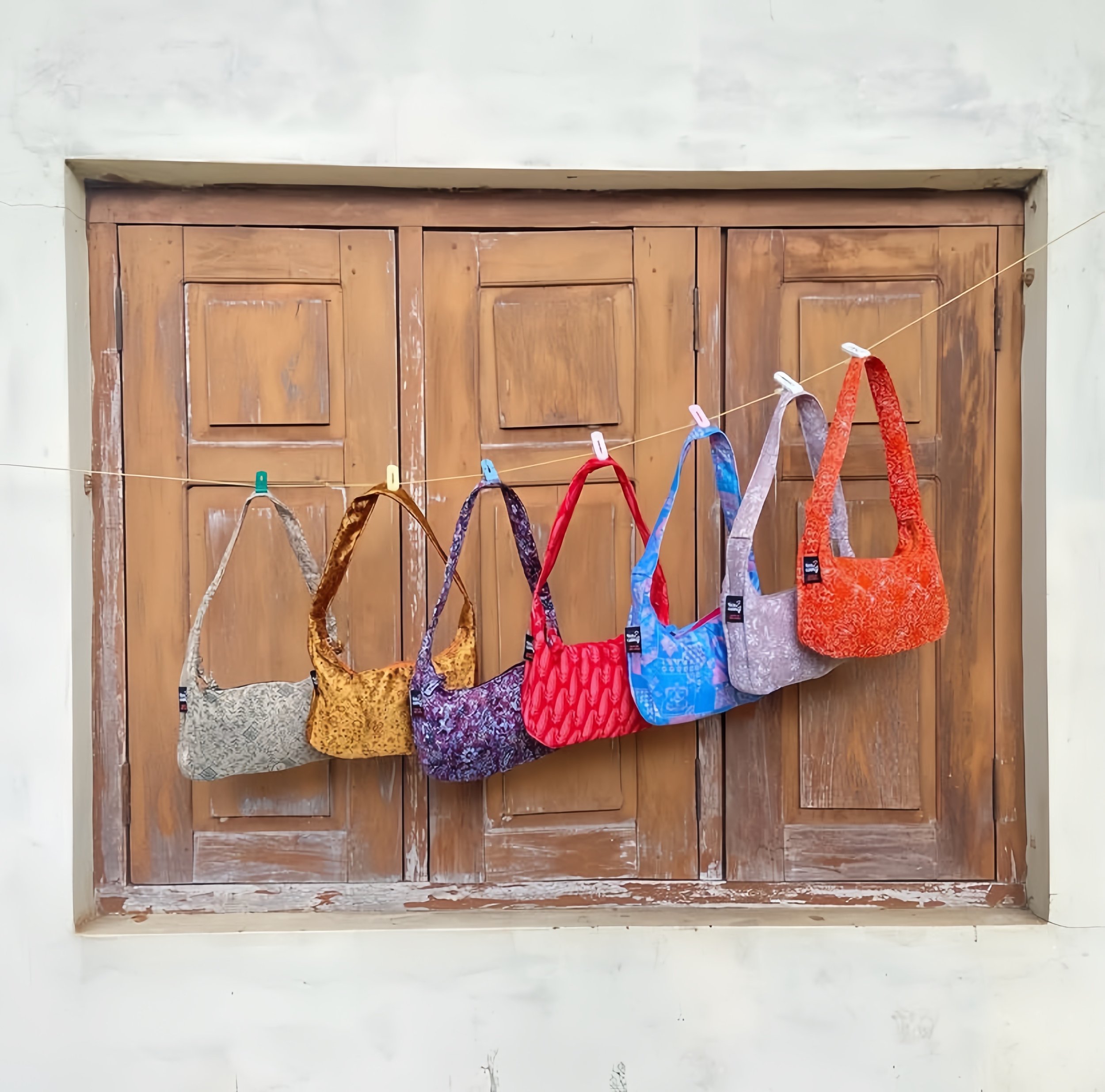 SARI HANDBAG