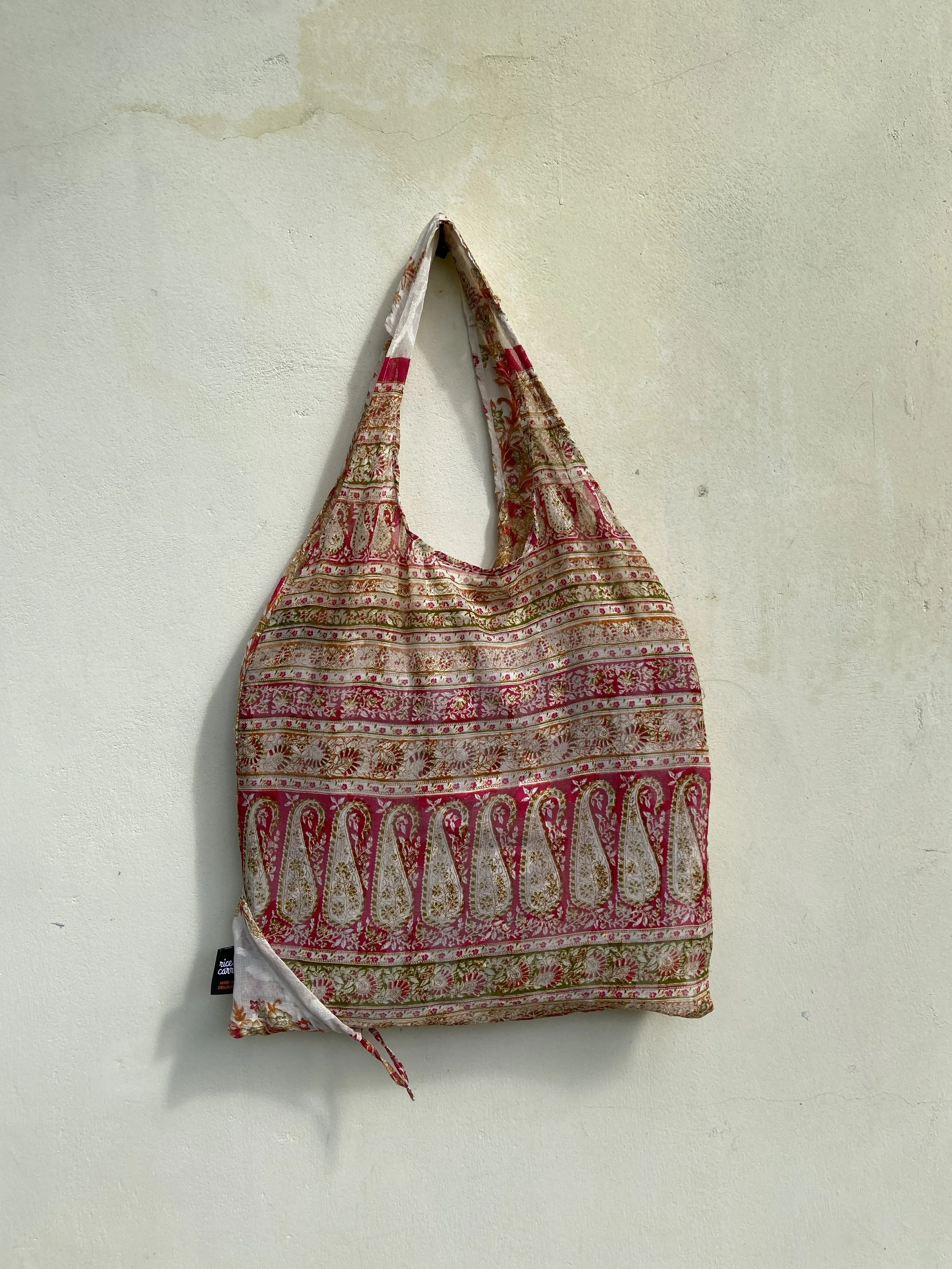 foldable maroon with occre.jpeg