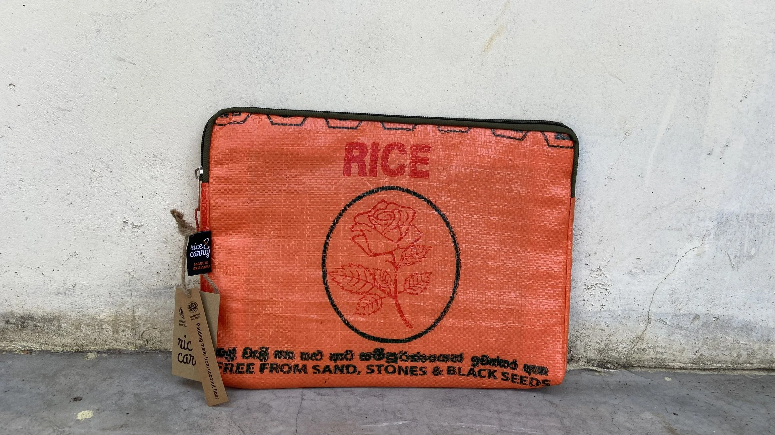 Laptop Sleeve 13 inch orange rose.jpeg