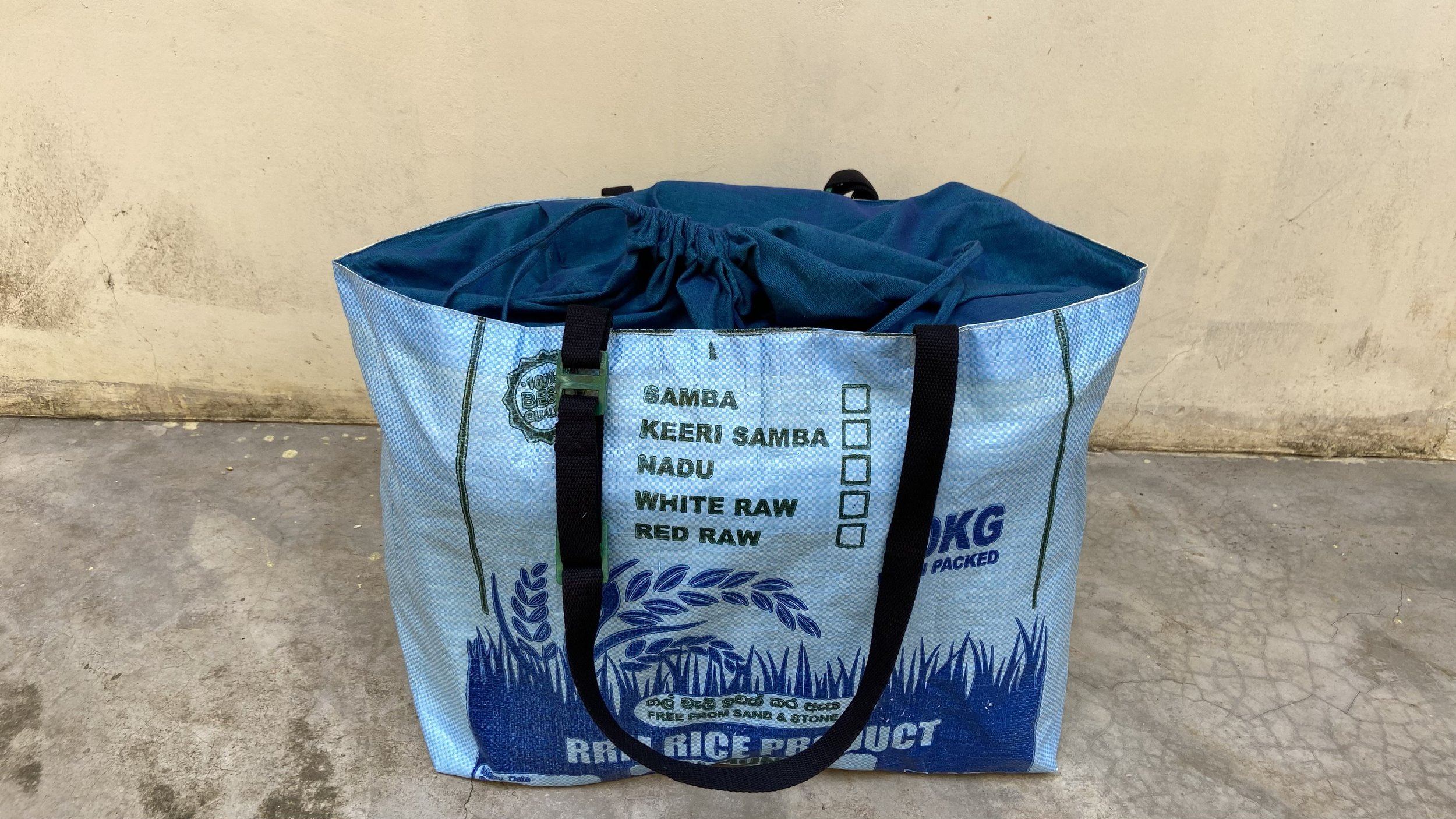 Oversized Tote blue  .jpeg