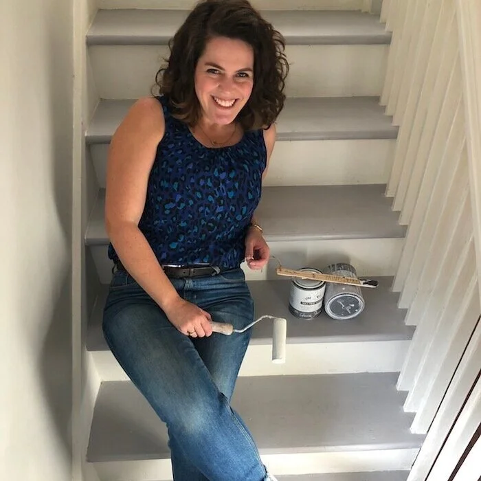 How to paint a staircase with Chalk Paint by Annie Sloan