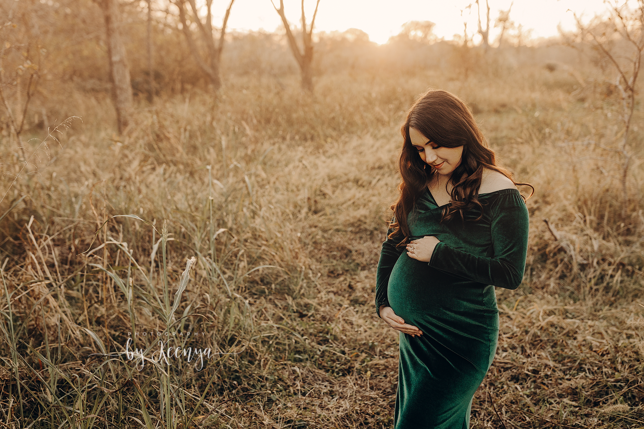 5 Reasons to Book a Maternity Session (Even If You’re Camera-Shy)