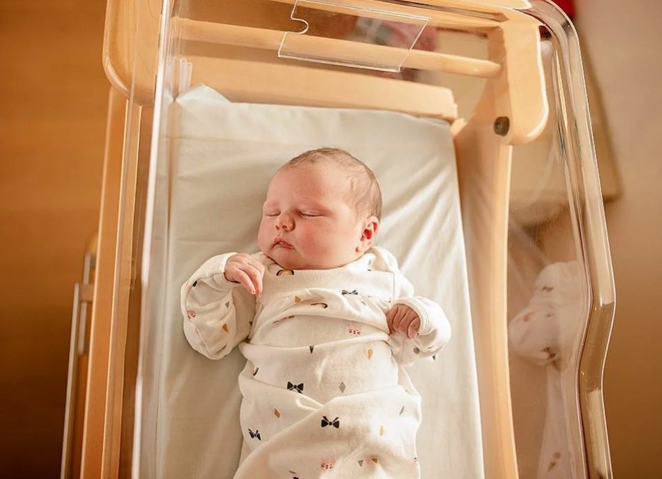 Hello everyone! These are actually my favorite sessions to do and I'm really excited to have a delivery clinic close by. I will be posting some of these throw backs. These sessions are called Fresh 48. Do you live in Mountain Home, ID and are you exp