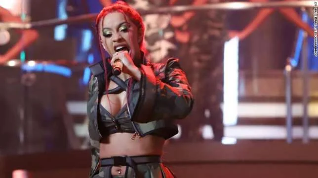 Cardi B bags most trophies at 2018 BET Hip Hop Awards