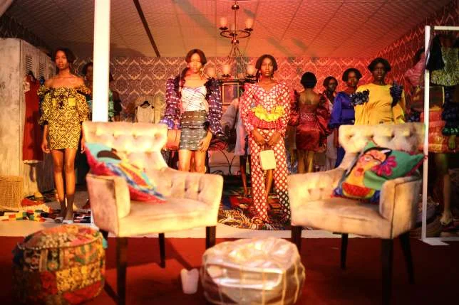 Mazelle-Studio-stuns-guests-with-a-vintage-fashion-extravaganza-filled-with-nostalgia (3).jpg