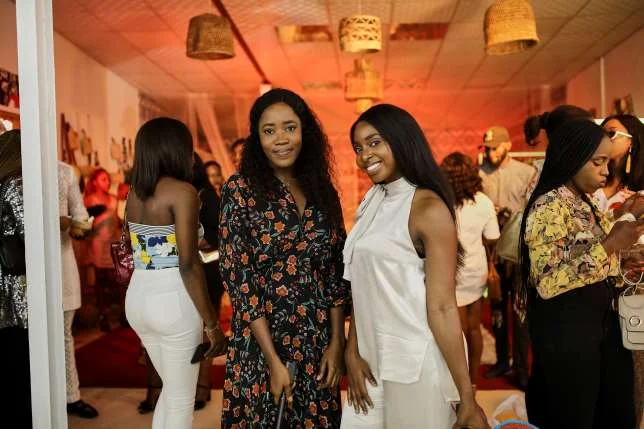 Mazelle-Studio-stuns-guests-with-a-vintage-fashion-extravaganza-filled-with-nostalgia (2).jpg