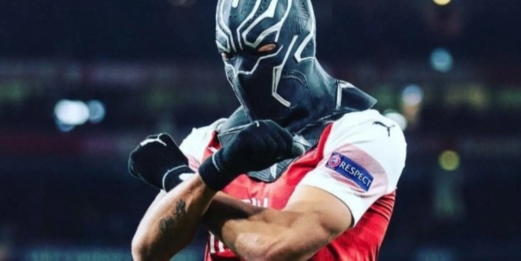Pierre-Emerick Aubameyang Just Celebrated a Goal By Putting On the Black Panther Mask