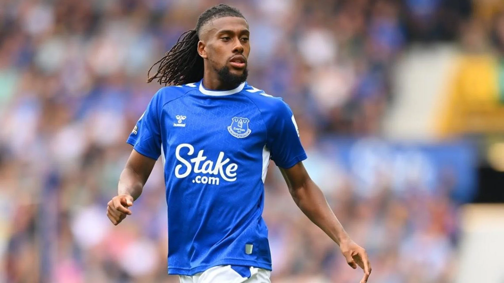Fans kick against Iwobi right-back role