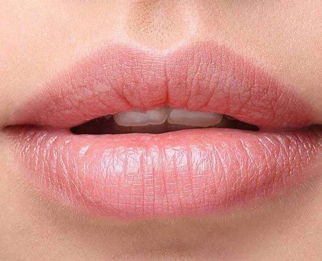 5 KITCHEN INGREDIENTS THAT YOU CAN USE FOR PINK LIPS