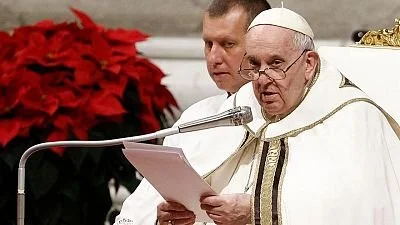 Christmas: Pope urges end to ‘senseless’ Ukraine war