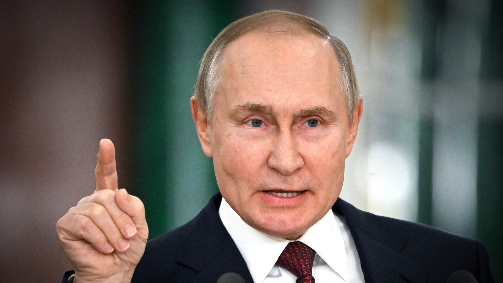 Putin warns again that Russia is ready to use nuclear weapons if its sovereignty is threatened.