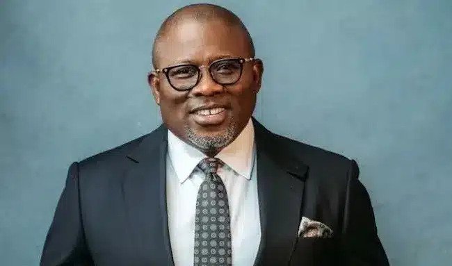 Soldiers bar journalists as Delta gov visits troubled community.