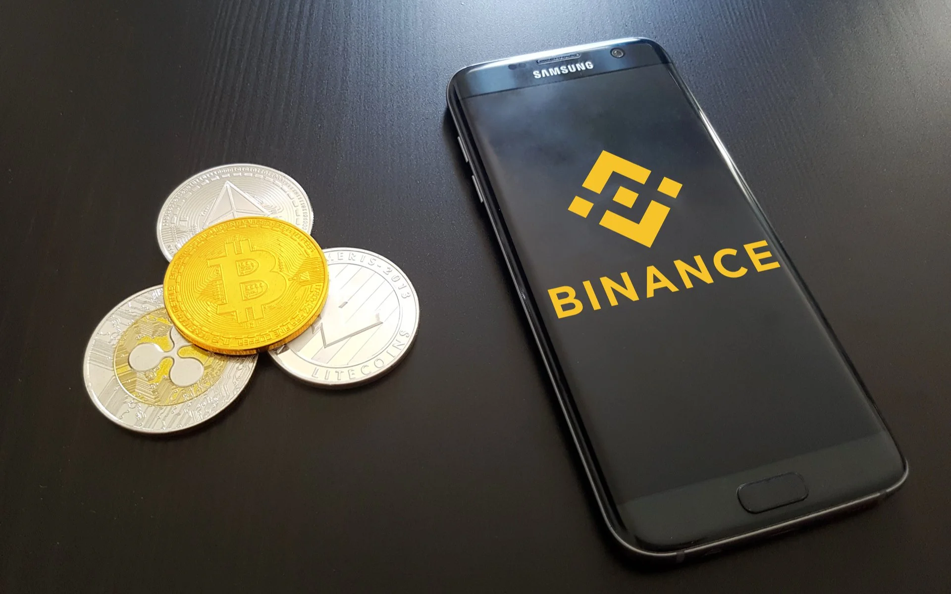 Escape of Binance Executive: Federal Government Launches International Manhunt