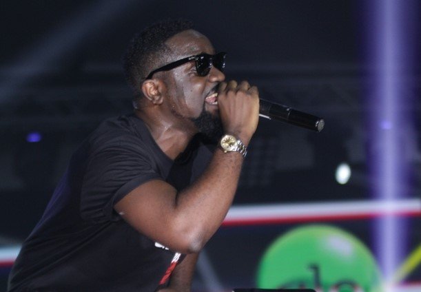 ‘They’re amazing artists’ – Sarkodie denies feud with Wizkid, Davido, Burna Boy