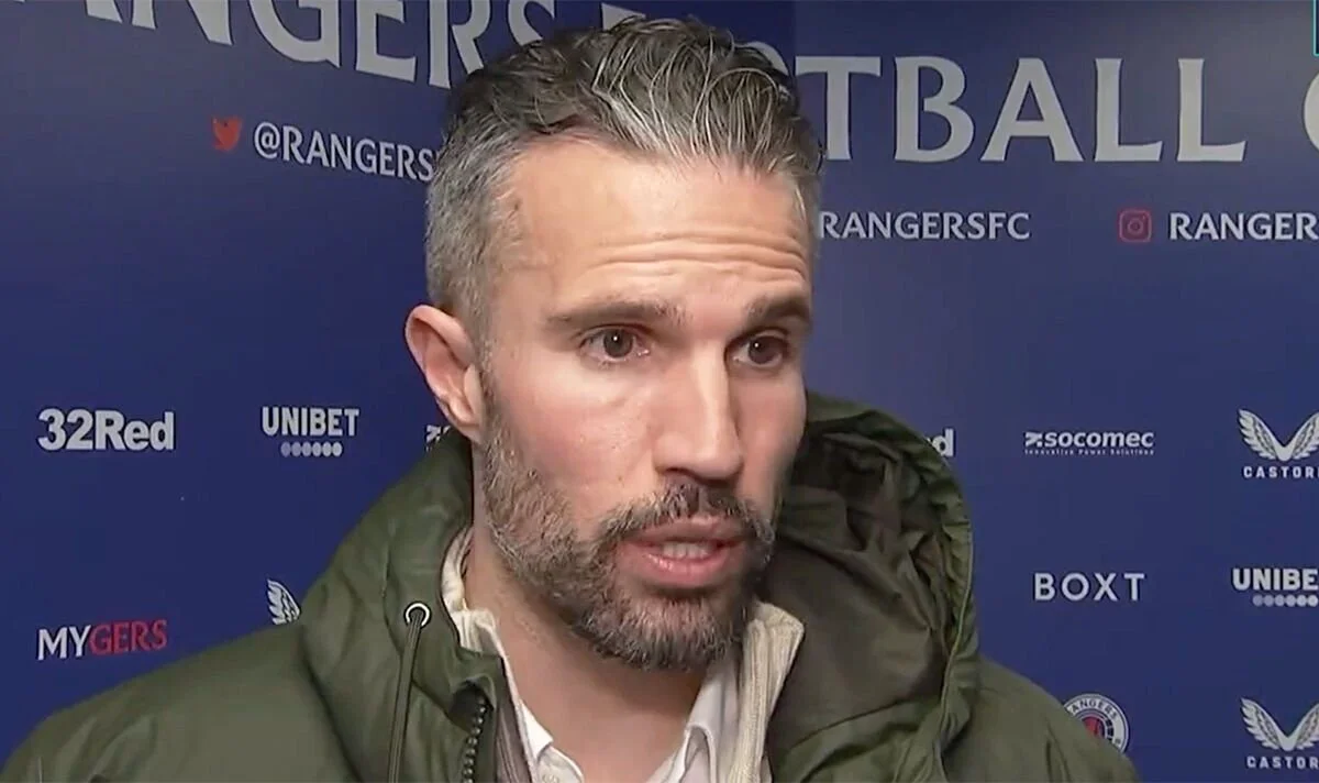 EPL: Van Persie predicts what’ll happen to new Liverpool manager after Klopp’s exit