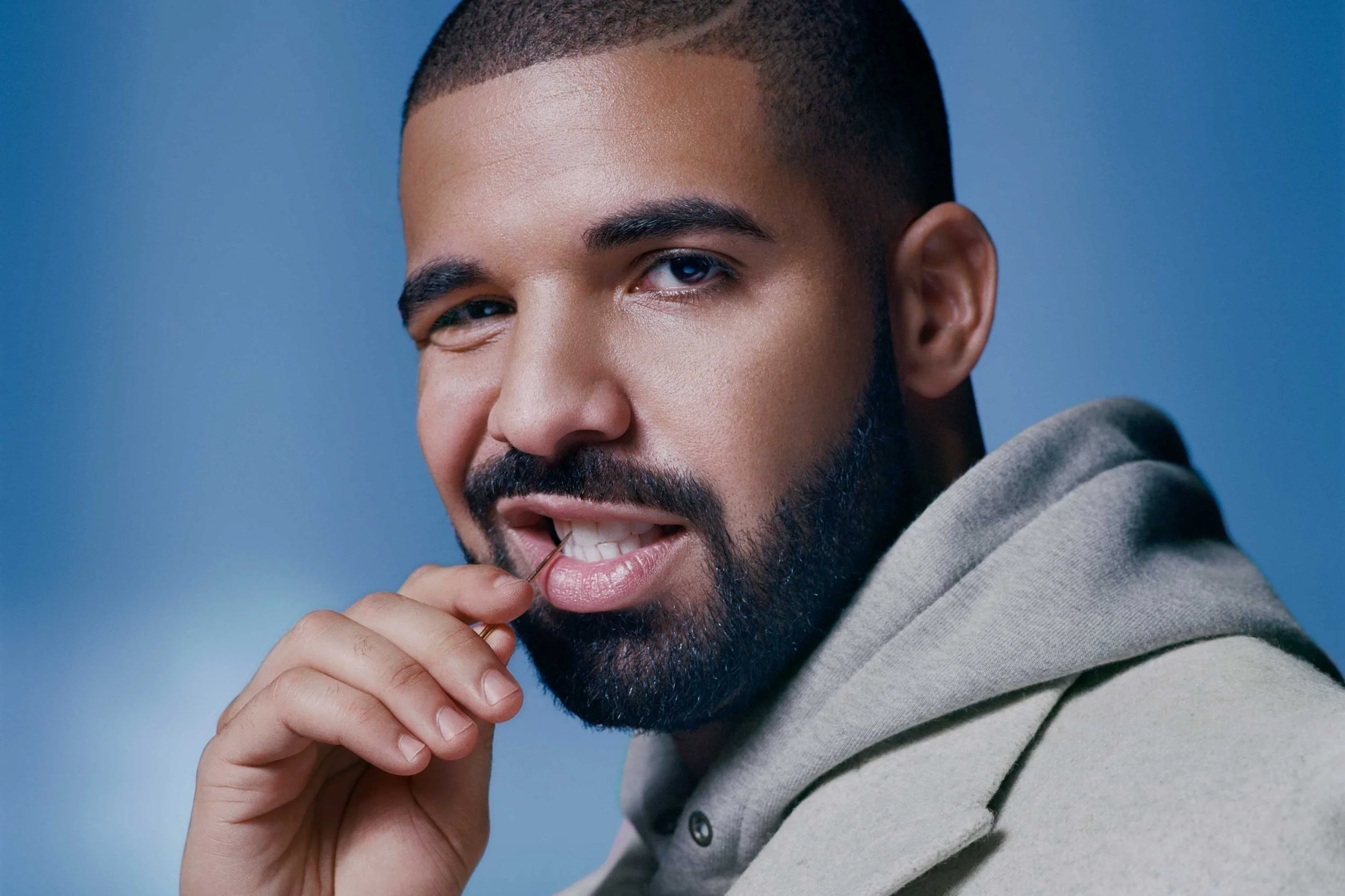 Drake becomes first artiste to hit 100 billion streams on Spotify