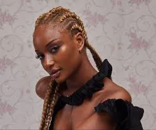 ‘UK very similar to Nigeria’ – Ayra Starr