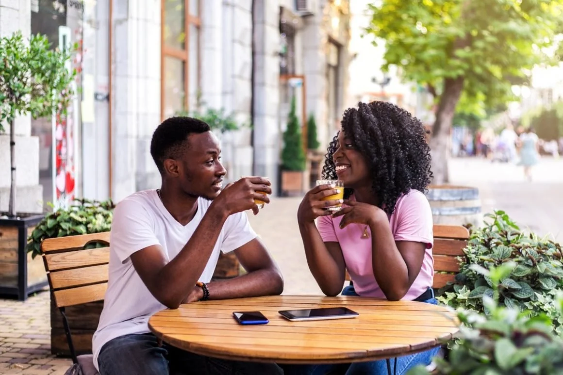 Love Bytes: Unraveling the Connection Between Online Dating and Hook-Up Culture