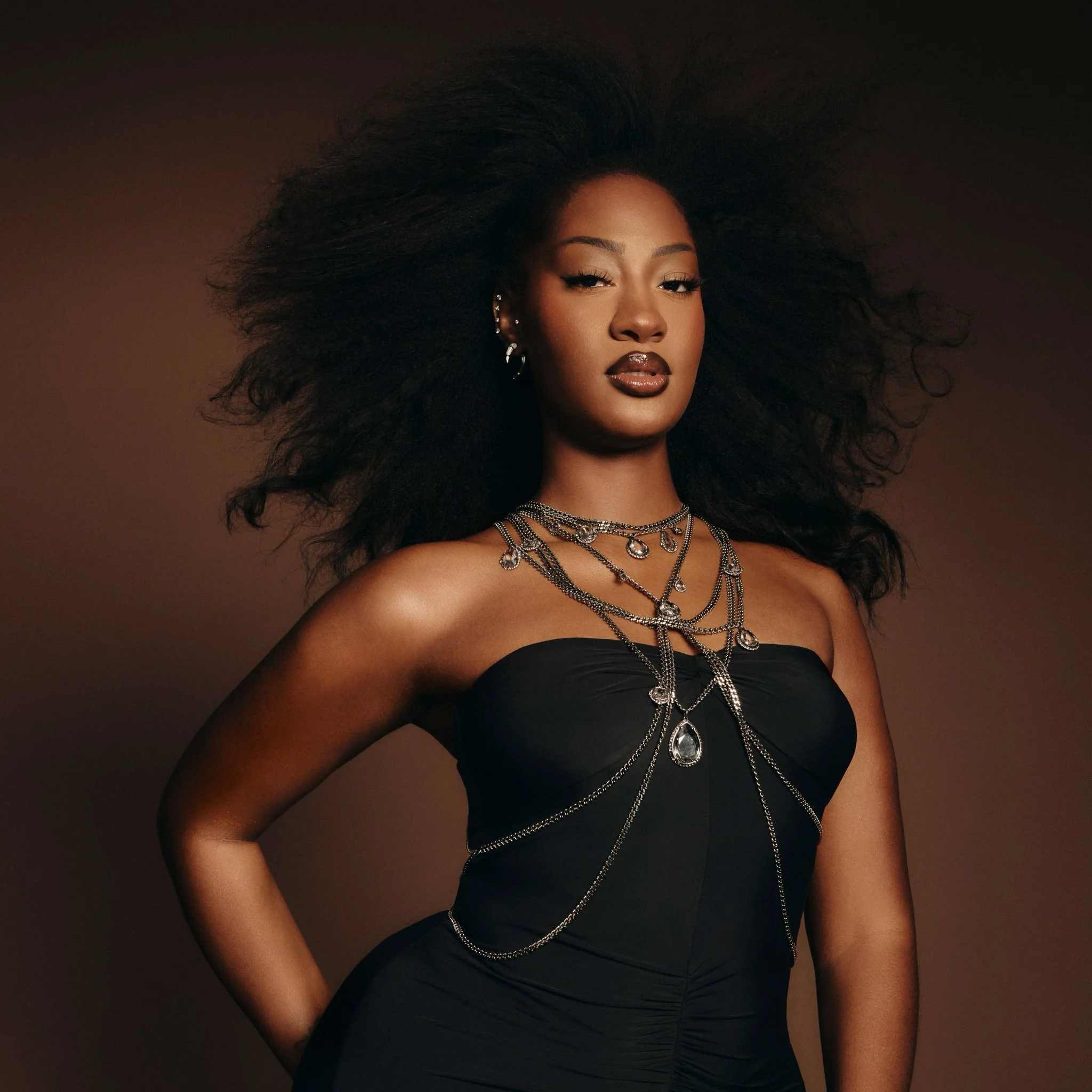 Tems admits: "I love Kanye West."