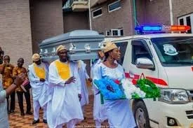 The late Oyo APC chairman, Omodewu, has been laid to rest.