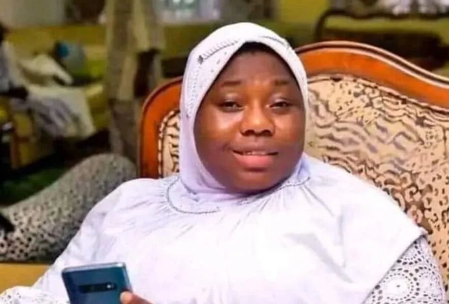 Rukayat Gawat, a Nigerian Islamic singer, has died.
