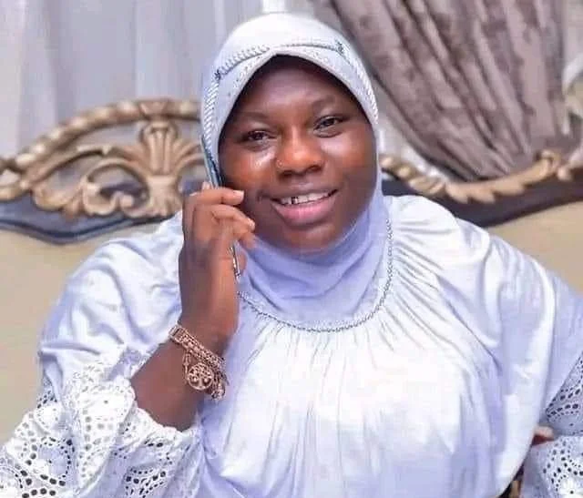 Saheed Osupa, others mourn the passing of popular Islamic singer Rukayat Gawat