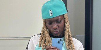 I've been happy since I told my mum I'm a lesbian - Singer Darkoo