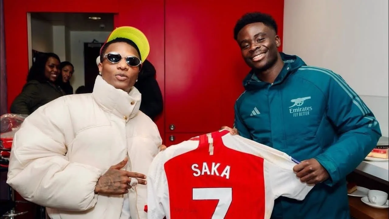 Wizkid performs during Bukayo Saka's 23rd birthday party.