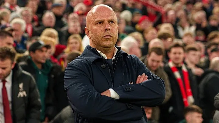Liverpool Manager Arne Slot Provides Injury Update Ahead of Manchester United Clash