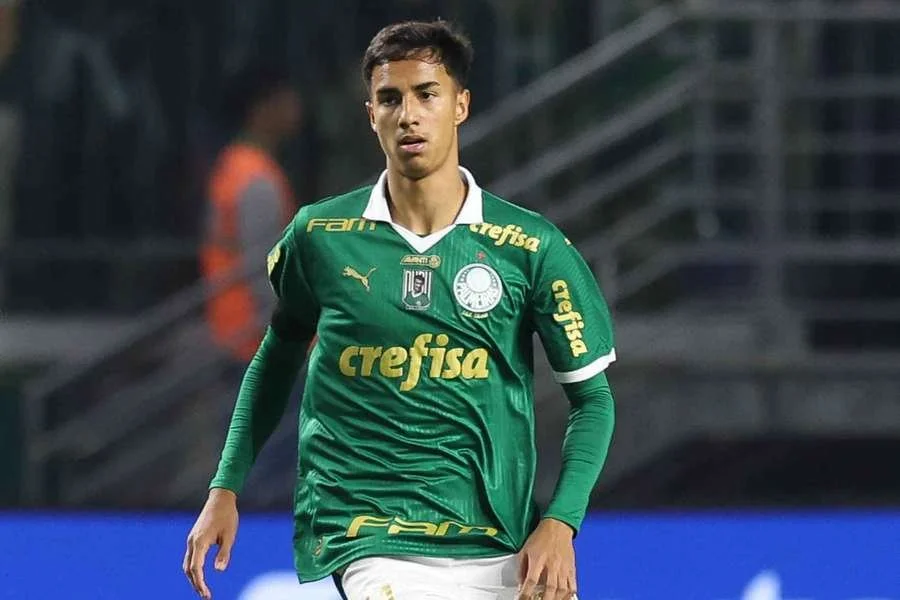 Manchester City Target Palmeiras Starlet Vitor Reis in January Transfer Window