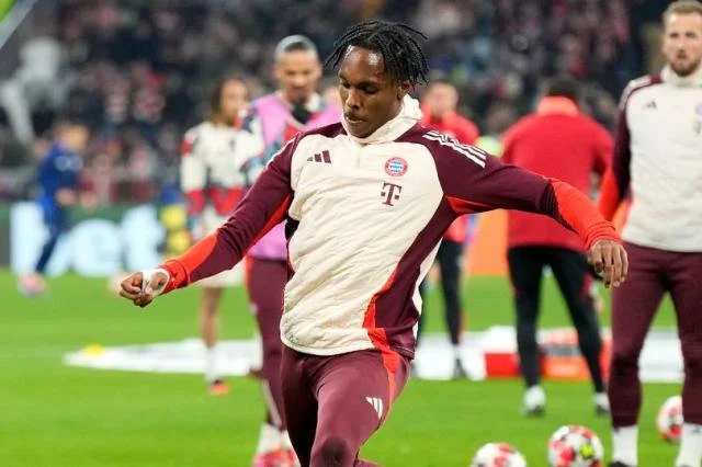 Mathys Tel Rejects Tottenham Move as Chelsea Secure Rising Goalkeeper Femke Liefting