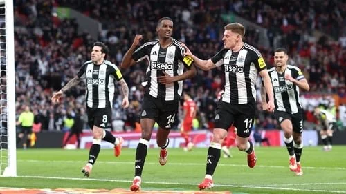 Newcastle Breaks 70-Year Trophy Drought, Beats Liverpool 2-1 to Win Carabao Cup
