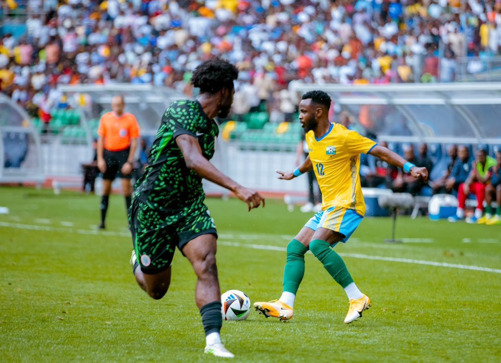 Fans Applaud Super Eagles’ 2-0 Victory Against Rwanda, Shower Praise on Osimhen