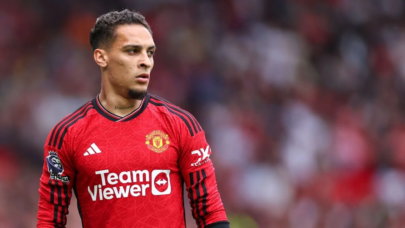 Antony Reflects on Tough Childhood, Dismisses Pressure in Football