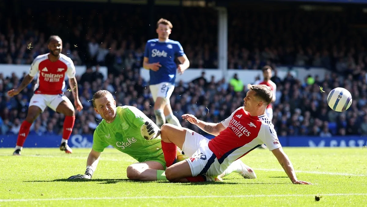 Title Hopes Waver Again as Arsenal Held to 1-1 Draw at Everton