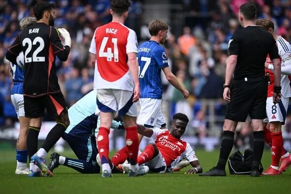  Injury Scare for Saka After Brutal Tackle – Arteta Gives Positive Update