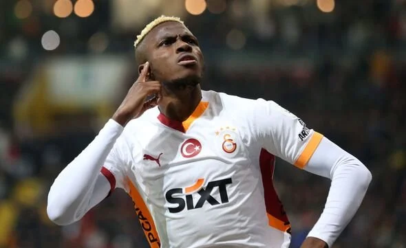  Victor Osimhen Agrees Personal Terms with Manchester United Ahead of Summer Move