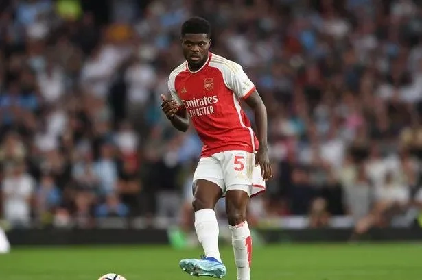  Arsenal Open Talks with Partey Amid Jorginho Exit Report