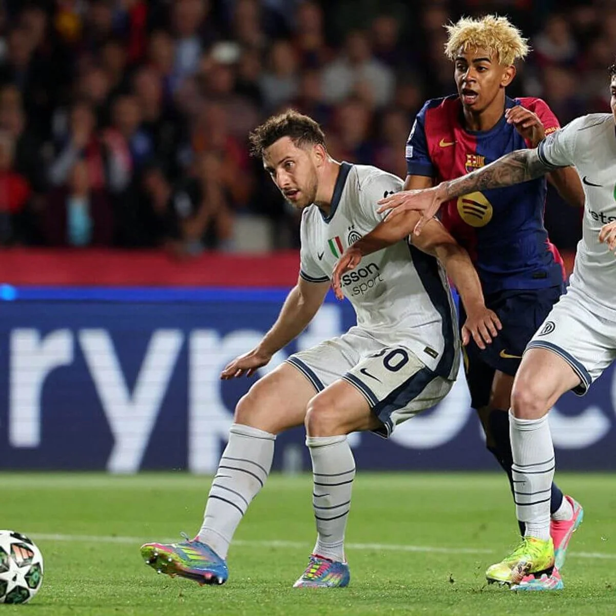 Jamie Carragher Declares Inter Milan vs Barcelona “The Best UCL Semi-Final Ever”