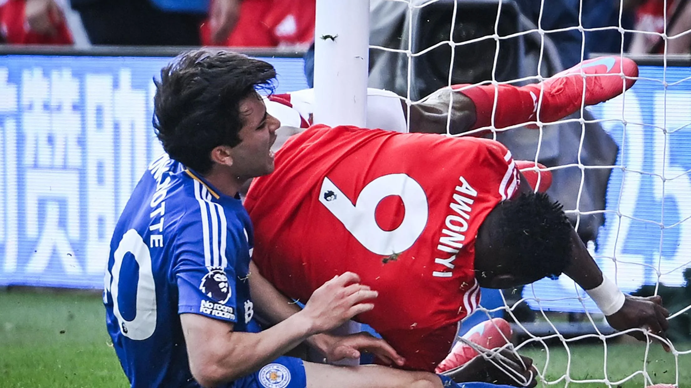 Taiwo Awoniyi Undergoes Surgery After Brutal Collision — Nottingham Forest Confirms Successful Operation and Promising Recovery