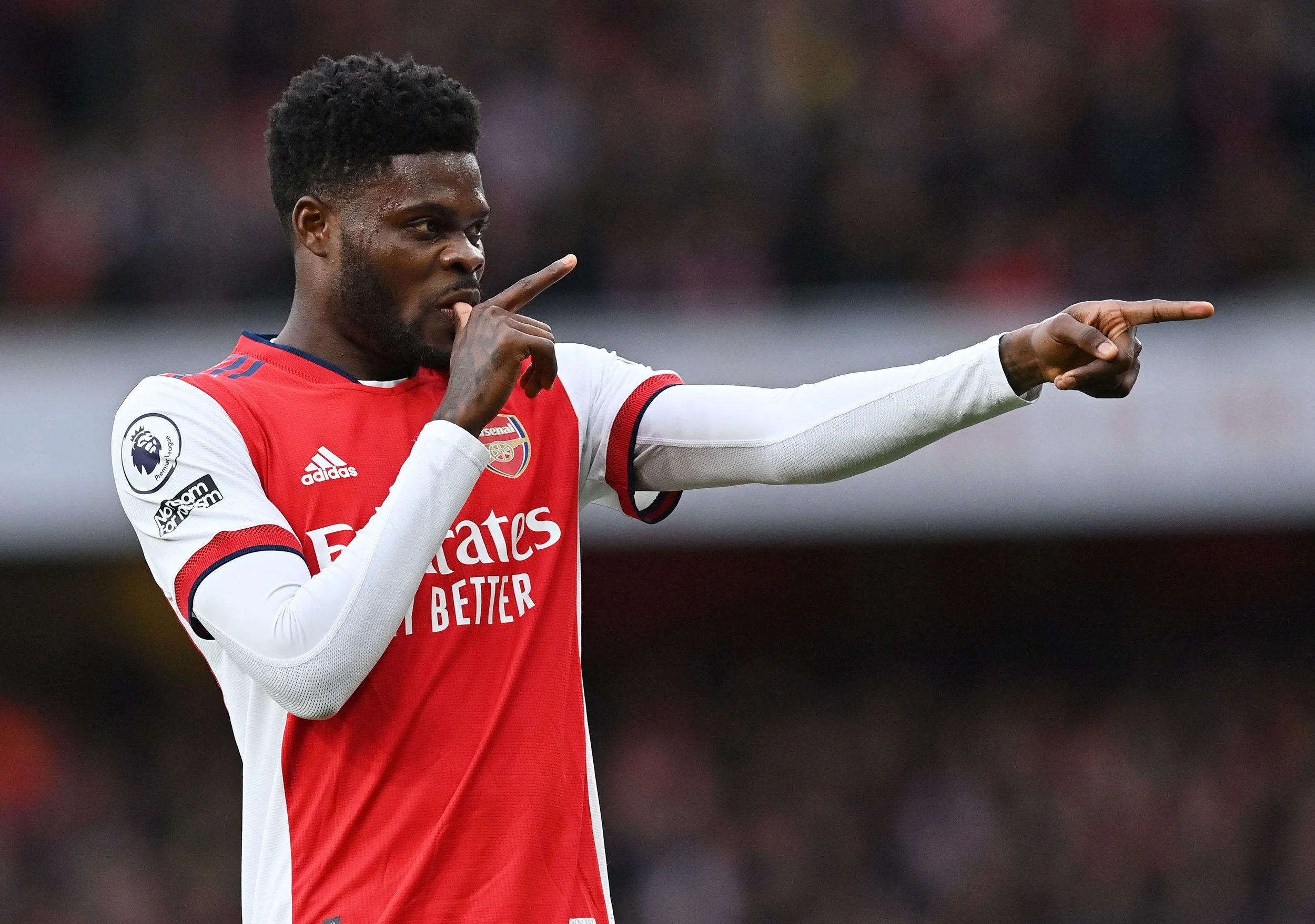 Thomas Partey Chooses Loyalty Over Lucrative Offers, Set to Sign New Arsenal Deal